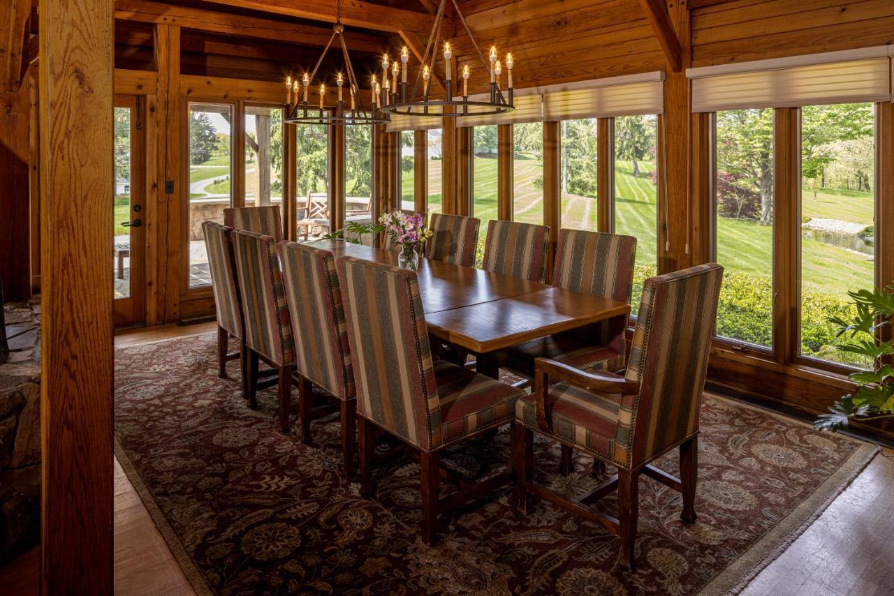 Baywood Conference And Lodging Center Coraopolis Extérieur photo