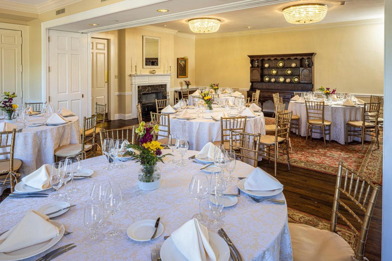 Baywood Conference And Lodging Center Coraopolis Extérieur photo
