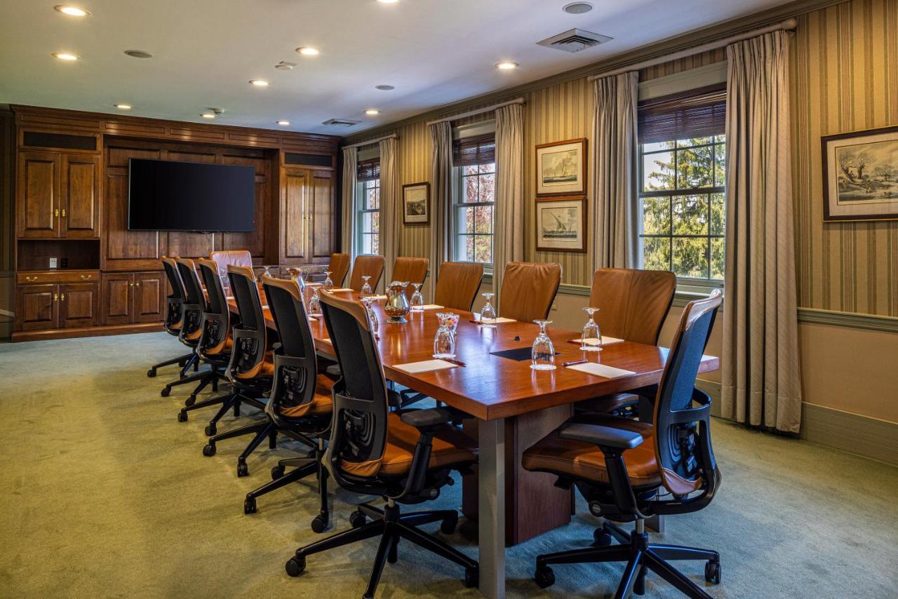 Baywood Conference And Lodging Center Coraopolis Extérieur photo